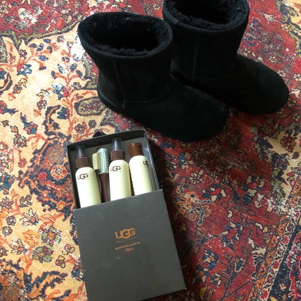 Black Classic Short Women’s Ugg Boots